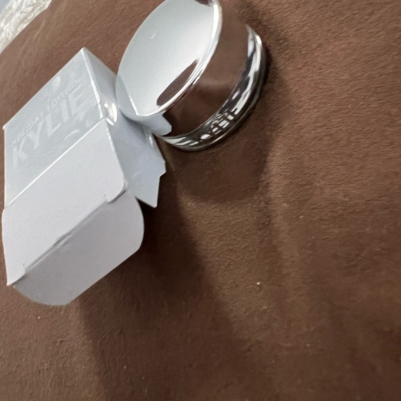 Kylie cosmetics crème shadow - Picture 3 of 4